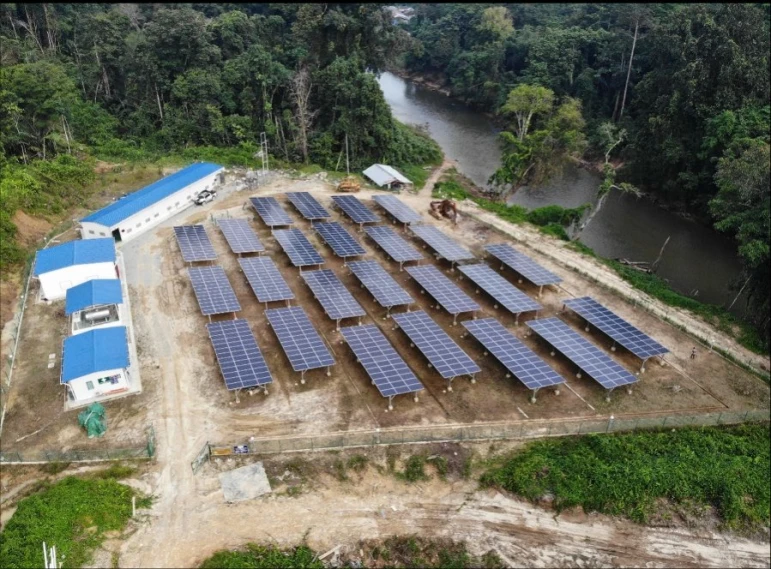 Stazioni solari Off-Grid per strutture remote - 2473 - foto 1