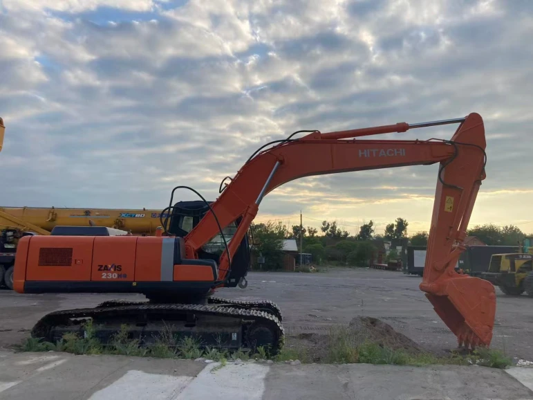 HITACHI 2019 ZX230 - 2600 - фото 2