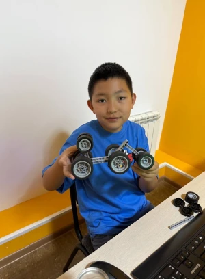 STEP Academy - IT STEP ACADEMY - Almaty Summer Camp - 660633 - photo 1 (mini)