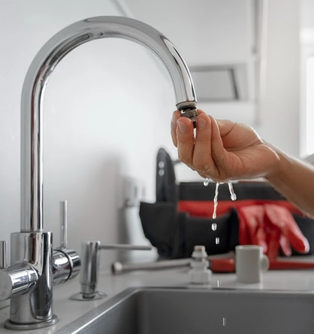 在公寓和房子供水：7点，从低压保存 122