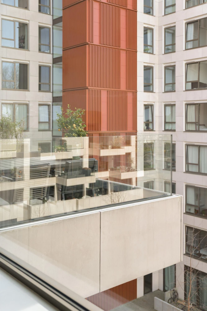 Verglasung von Loggien und Balkonen - 72