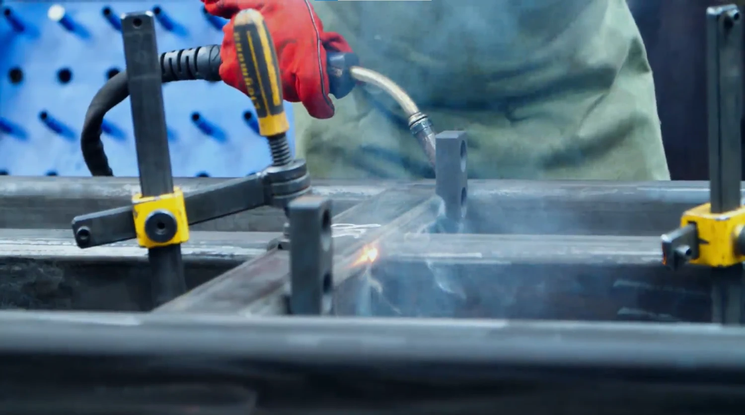 Закрываем сразу несколько потребностей клиента - 200