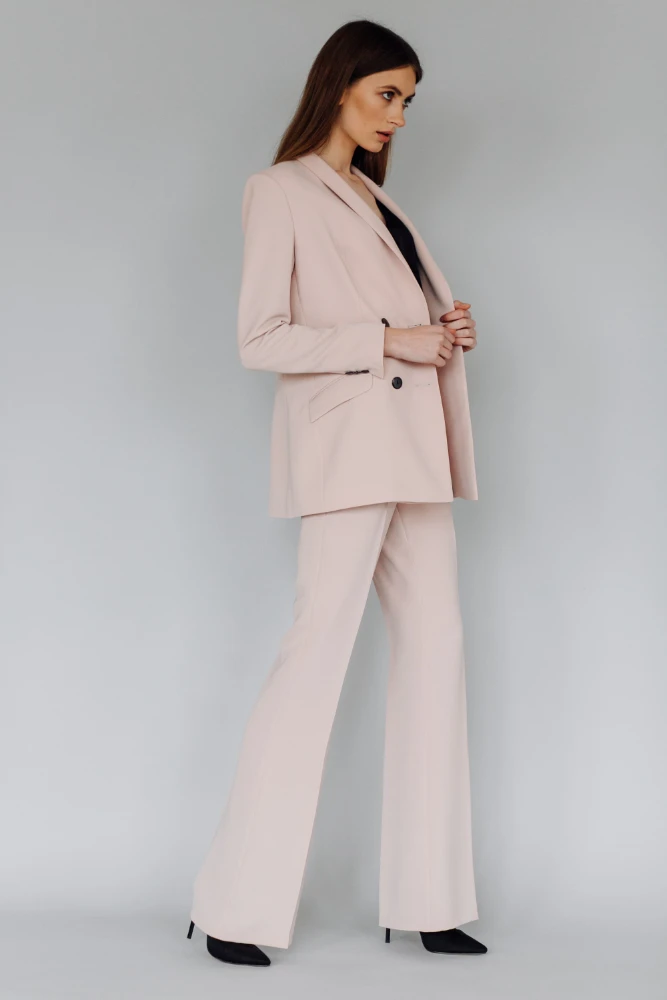 Женские костюмы - 272