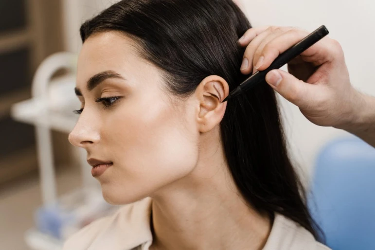 Sutura del lobo dell'orecchio - 2313 - foto 1